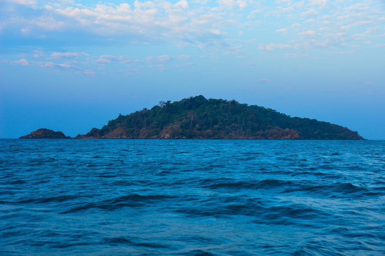 Cintacor Island Resort Karwar Bagian luar foto